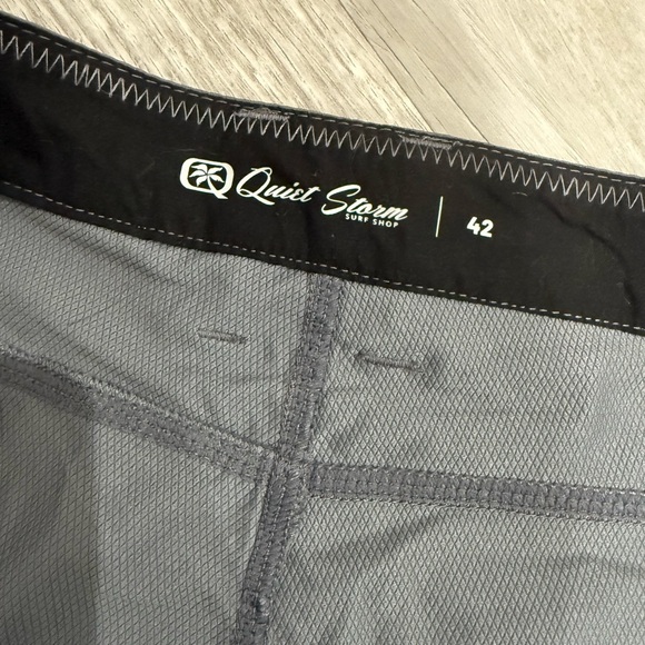 Quiet Storm Men's Gray Shorts - Picture 5 of 9